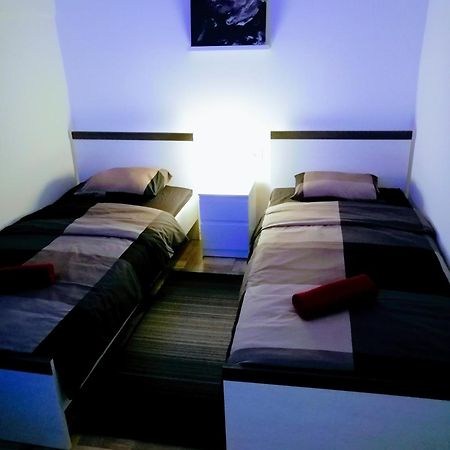 Zpula Center Studio Apartments Εξωτερικό φωτογραφία