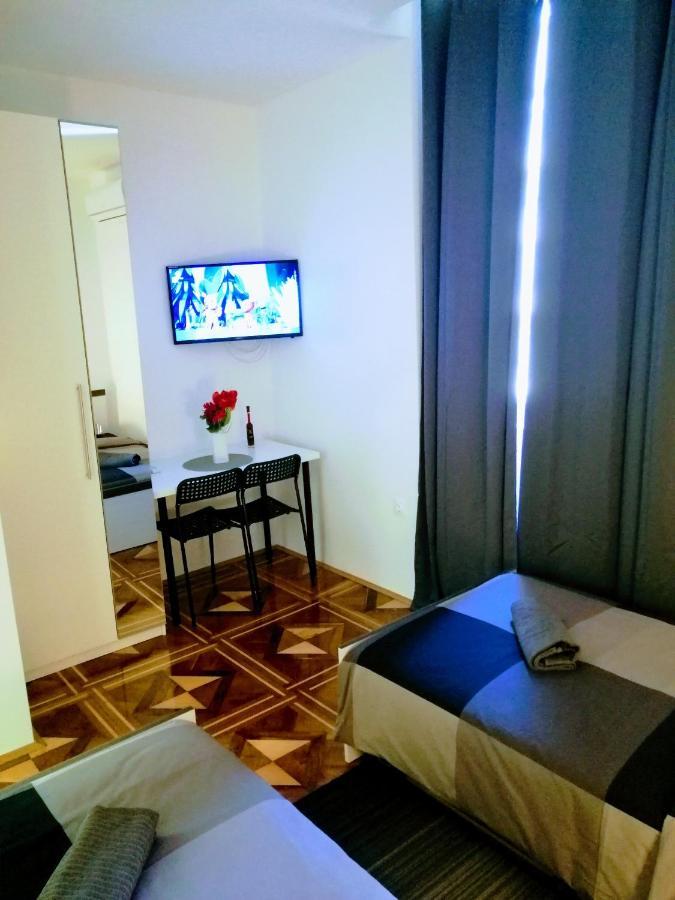 Zpula Center Studio Apartments Εξωτερικό φωτογραφία