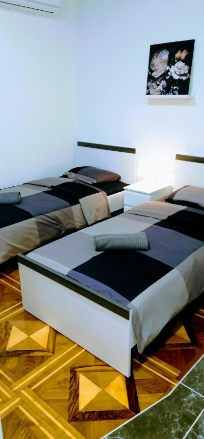 Zpula Center Studio Apartments Εξωτερικό φωτογραφία