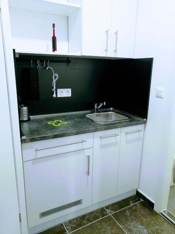 Zpula Center Studio Apartments Εξωτερικό φωτογραφία