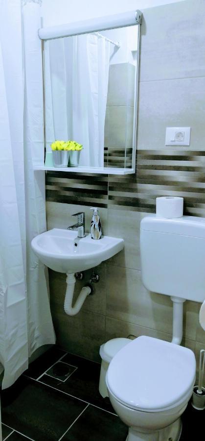 Zpula Center Studio Apartments Εξωτερικό φωτογραφία